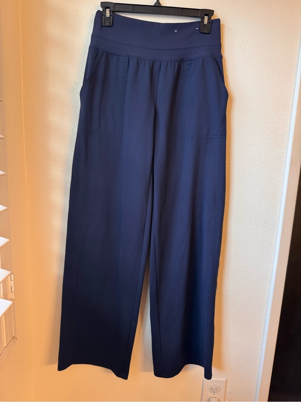 Wide-Leg Navy Women's Pants with Comfortable Waistband